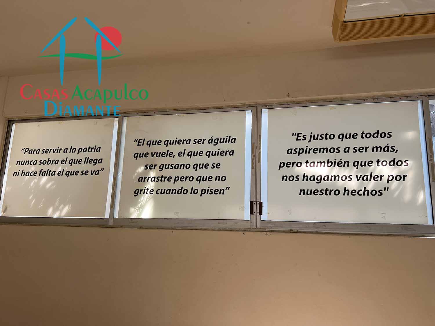 Centro Escolar La Paz sección secundaria - Auditorio 4